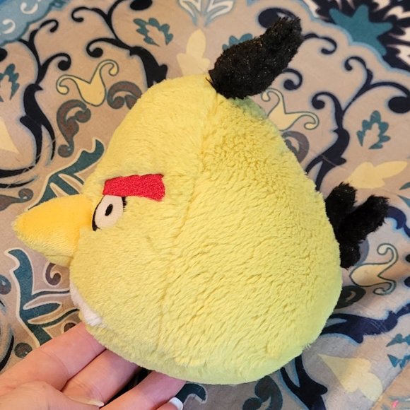 Like NEW! 6" Angry Birds Chuck Charles Yellow Bird Canary Stuffed Plush - Picture 2 of 4